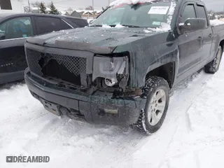 2015 Chevrolet Silverado 1500 LT with VIN 1GCVKREC9FZ382895, listed as a IAAI auction lot 40976186 with 142,998 mi miles. Bid and sale history available at carsss.com. Image 6.