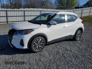 2022 Nissan Kicks SV with VIN 3N1CP5CV4NL501869, listed as a Copart auction lot 49010295 with 55,617 mi miles and Salvage Title. Bid and sale history available at carsss.com. Image 1.