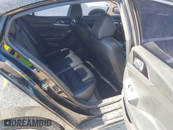 2017 Nissan Maxima SV with VIN 1N4AA6AP8HC441553, listed as a IAAI auction lot 41595557 with 96,076 mi miles and . Bid and sale history available at DreamBid. Image 8.
