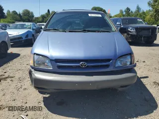 2000 Toyota Sienna LE with VIN 4T3ZF13C8YU296717, listed as a Copart auction lot 62715203 with 165,869 mi miles and Salvage Title. Bid and sale history available at carsss.com. Image 5.