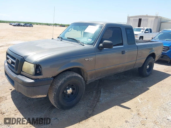 2005 Ford Ranger XL with VIN 1FTYR14U75PA18800, listed as a IAAI auction lot 42129237 with 240,333 mi miles. Bid and sale history available at carsss.com. Image 2.