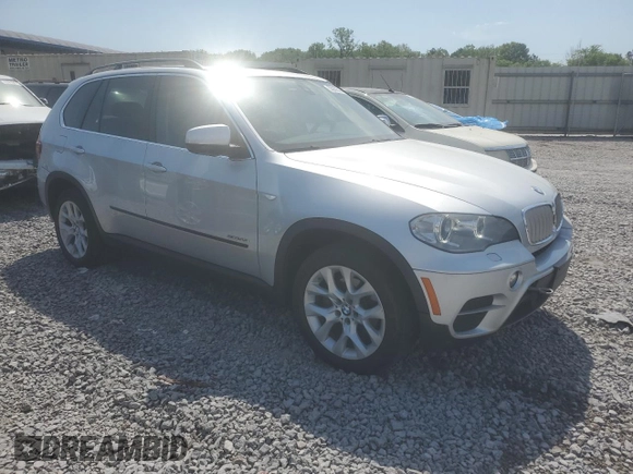 2013 BMW X5 xDrive35i with VIN 5UXZV4C58D0B12012, listed as a Copart auction lot 53380545 with 128,436 mi miles and Clean Title. Bid and sale history available at carsss.com. Image 4.