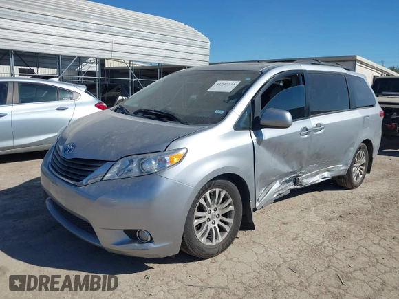 2014 Toyota Sienna XLE z VIN 5TDYK3DC6ES420613, wystawiony jako IAAI lot #41207273 z przebiegiem 58 775 mil mil oraz . Historia ofert i sprzedaży dostępna na DreamBid. Obrazek 17.
