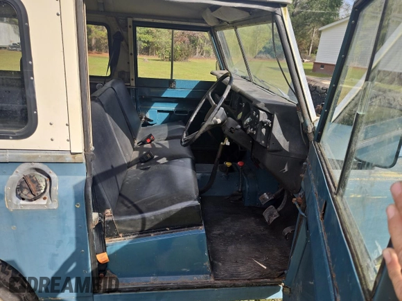 1976 Land Rover Defender с VIN 90123300A, выставлен на аукционе Copart как лот 81744514 с пробегом Не указан миль и Чистый • Clean title. История ставок и продаж доступна на DreamBid. Изображение 5.