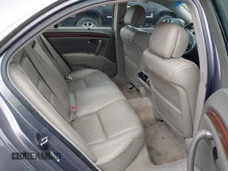 2006 Acura RL z VIN JH4KB165X6C006938, wystawiony jako IAAI lot #41936024 z przebiegiem 235 390 mil mil oraz . Historia ofert i sprzedaży dostępna na DreamBid. Obrazek 8.