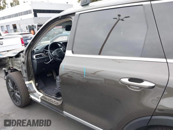 2022 Kia Telluride SX with VIN 5XYP54HC0NG211061, listed as a IAAI auction lot 42337734 with 95,554 mi miles and . Bid and sale history available at DreamBid. Image 15.