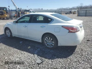 2015 Nissan Altima 2.5 S with VIN 1N4AL3AP0FN395372, listed as a Copart auction lot 48301755 with 186,538 mi miles and Salvage Title. Bid and sale history available at carsss.com. Image 2.
