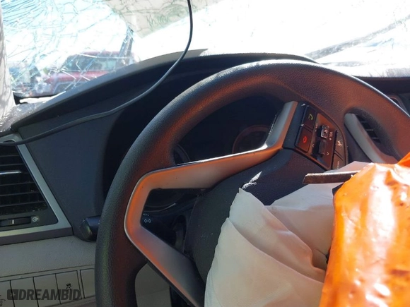 2018 Hyundai Tucson SEL with VIN KM8J3CA42JU708190, listed as a IAAI auction lot 41871486 with 1 mi miles. Bid and sale history available at carsss.com. Image 7.