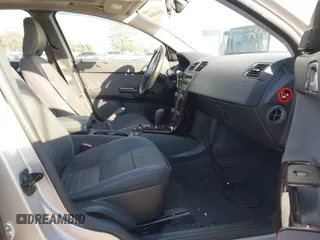 2006 Volvo S40 2.4L with VIN YV1MS382262208357, listed as a IAAI auction lot 41562014 with 104,468 mi miles. Bid and sale history available at carsss.com. Image 5.
