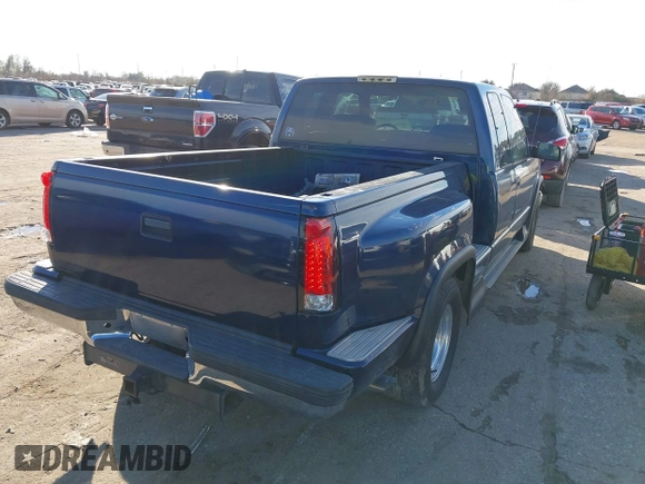 1998 Chevrolet Silverado 1500 with VIN 2GBEC19R0W1142967, listed as a IAAI auction lot 41353847 with 196,788 mi miles and . Bid and sale history available at DreamBid. Image 4.