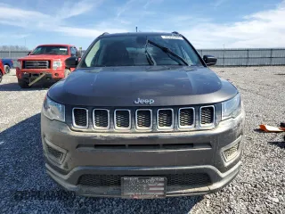 2019 Jeep Compass Sport с VIN 3C4NJDAB2KT734946, выставлен на аукционе Copart как лот 46357205 с пробегом 80 456 миль миль и Списание • Salvage title. История ставок и продаж доступна на DreamBid. Изображение 5.
