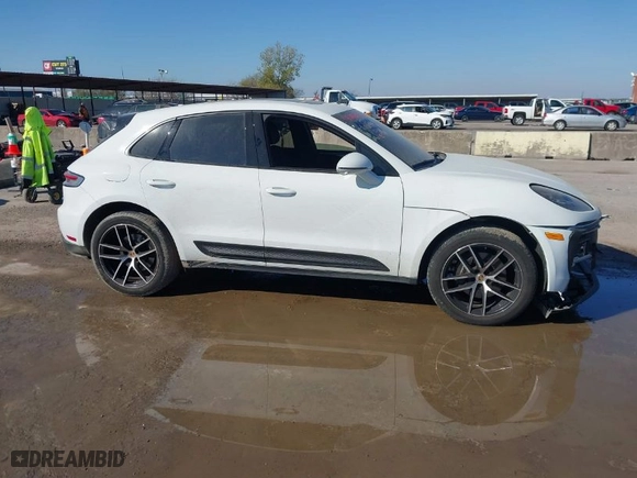 2023 Porsche Macan with VIN WP1AA2A5XPLB11959, listed as a IAAI auction lot 41246192 with 14,226 mi miles. Bid and sale history available at carsss.com. Image 13.