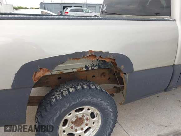 2003 Chevrolet Silverado 1500HD LS with VIN 1GCGK13UX3F107684, listed as a IAAI auction lot 42202674 with Not Provided miles and . Bid and sale history available at DreamBid. Image 6.