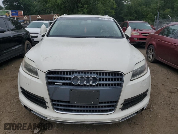 2007 Audi Q7 z VIN WA1AV74L77D022786, wystawiony jako Copart lot #62660225 z przebiegiem 107 993 mil mil oraz Szkoda całkowita • Salvage title. Historia ofert i sprzedaży dostępna na DreamBid. Obrazek 5.