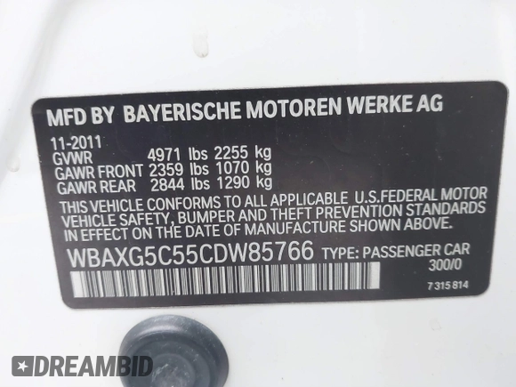 2012 BMW 5 Series 528i with VIN WBAXG5C55CDW85766, listed as a IAAI auction lot 41373727 with 105,056 mi miles. Bid and sale history available at carsss.com. Image 9.