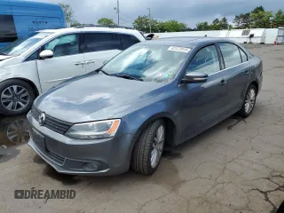2011 Volkswagen Jetta SEL with VIN 3VWLZ7AJ5BM303873, listed as a Copart auction lot 62472915 with 157,039 mi miles and Clean title. Bid and sale history available at DreamBid. Image 1.