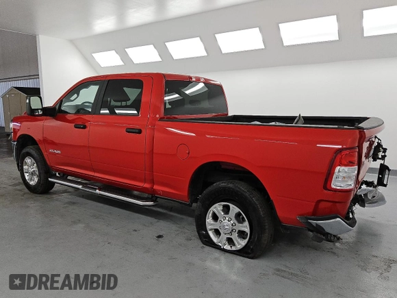 2024 Ram 2500 Big Horn with VIN 3C6UR5DJ9RG412716, listed as a Copart auction lot 62608565 with 9,556 mi miles and Clean title. Bid and sale history available at DreamBid. Image 2.