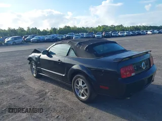 2006 Ford Mustang GT Deluxe with VIN 1ZVFT85H365115375, listed as a IAAI auction lot 42744169 with 328,050 mi miles and . Bid and sale history available at DreamBid. Image 3.