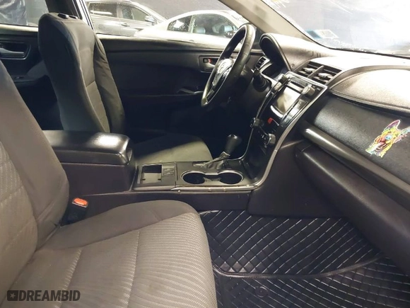 2015 Toyota Camry Hybrid LE with VIN 4T1BD1FK4FU154705, listed as a IAAI auction lot 41598493 with 413,123 mi miles. Bid and sale history available at carsss.com. Image 5.