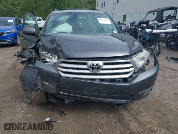 2013 Toyota Highlander Limited z VIN 5TDDK3EH0DS221967, wystawiony jako IAAI lot #42306472 z przebiegiem 198 316 mil mil oraz . Historia ofert i sprzedaży dostępna na DreamBid. Obrazek 13.
