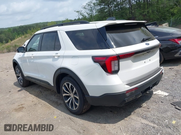 2025 Ford Explorer ST-Line with VIN 1FMUK8KH9SGB60445, listed as a IAAI auction lot 42087110 with 2,569 mi miles and . Bid and sale history available at DreamBid. Image 3.