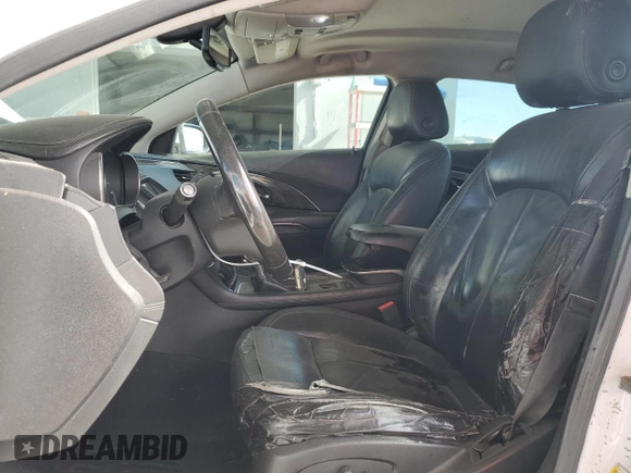 2015 Buick LaCrosse Leather with VIN 1G4GB5GR1FF262329, listed as a Copart auction lot 86830744 with 131,915 mi miles and Salvage Title. Bid and sale history available at DreamBid. Image 7.
