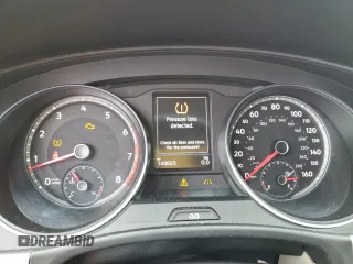 2018 Volkswagen Atlas SEL z VIN 1V2ER2CA3JC528304, wystawiony jako Copart lot #57826315 z przebiegiem 144 665 mil mil oraz Szkody całkowita. Historia ofert i sprzedaży dostępna na DreamBid. Obrazek 9.