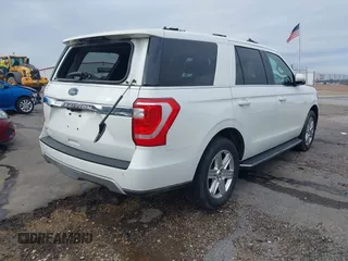 2020 Ford Expedition XLT with VIN 1FMJU1HT5LEA42762, listed as a IAAI auction lot 41278105 with 110,338 mi miles. Bid and sale history available at carsss.com. Image 4.