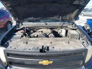 2009 Chevrolet Silverado 1500 LS with VIN 3GCEC13C49G267921, listed as a IAAI auction lot 41723468 with 150,075 mi miles and . Bid and sale history available at DreamBid. Image 10.