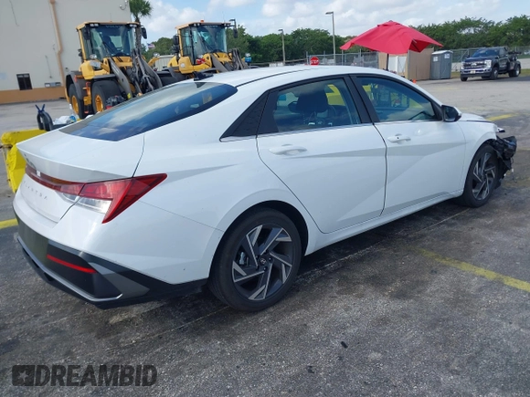 2025 Hyundai Elantra SEL Convenience with VIN KMHLS4DG8SU926062, listed as a IAAI auction lot 42098106 with 7,127 mi miles and . Bid and sale history available at DreamBid. Image 4.