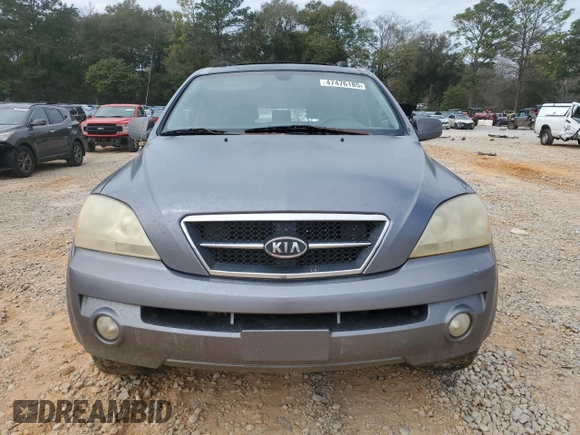 2005 Kia Sorento LX with VIN KNDJD733055403932, listed as a Copart auction lot 47476185 with 212,573 mi miles and Salvage Title. Bid and sale history available at carsss.com. Image 5.