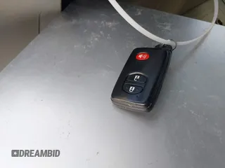 2014 Toyota Prius Four z VIN JTDKN3DU3E0373310, wystawiony jako IAAI lot #42369735 z przebiegiem 171 215 mil mil oraz . Historia ofert i sprzedaży dostępna na DreamBid. Obrazek 11.