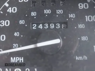 2001 Ford Explorer XLT с VIN 1FMZU63E71ZA30062, выставлен на аукционе IAAI как лот 40083027 с пробегом 243 938 миль миль и . История ставок и продаж доступна на DreamBid. Изображение 7.