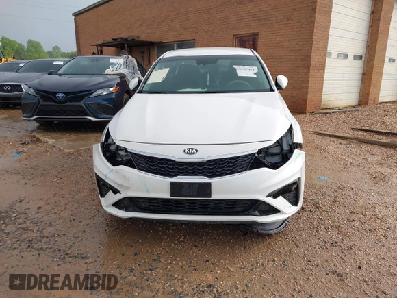 2019 Kia Optima LX with VIN 5XXGT4L36KG352553, listed as a IAAI auction lot 41527076 with 70,282 mi miles. Bid and sale history available at carsss.com. Image 13.