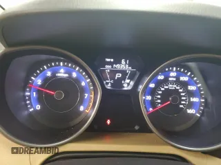 2013 Hyundai Elantra GLS z VIN 5NPDH4AE0DH407773, wystawiony jako Copart lot #58018805 z przebiegiem 149 353 mil mil oraz Szkoda całkowita • Salvage title. Historia ofert i sprzedaży dostępna na DreamBid. Obrazek 9.