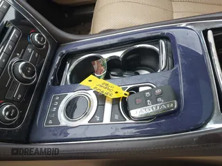 2013 Jaguar XJ with VIN SAJWA2GB2DLV40403, listed as a IAAI auction lot 41906194 with 1 mi miles. Bid and sale history available at carsss.com. Image 11.