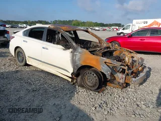 2015 Nissan Altima S z VIN 1N4AL3AP2FC464879, wystawiony jako IAAI lot #42030405 z przebiegiem Nie podano mil oraz . Historia ofert i sprzedaży dostępna na DreamBid. Obrazek 1.