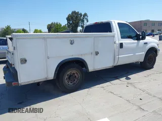 2002 Ford F-350 with VIN 1FDSF34L32EA69781, listed as a IAAI auction lot 42184745 with 175,511 mi miles and . Bid and sale history available at DreamBid. Image 4.