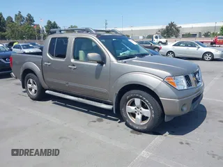 2005 Nissan Frontier LE z VIN 1N6AD07U85C447468, wystawiony jako IAAI lot #42529960 z przebiegiem 182 621 mil mil oraz . Historia ofert i sprzedaży dostępna na DreamBid. Obrazek 1.