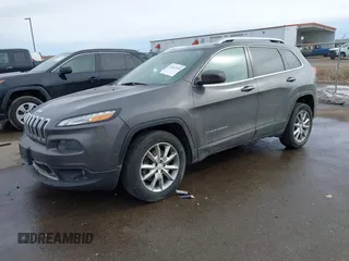 2018 Jeep Cherokee Limited z VIN 1C4PJMDB7JD571347, wystawiony jako IAAI lot #41642355 z przebiegiem 122 548 mil mil oraz . Historia ofert i sprzedaży dostępna na DreamBid. Obrazek 17.