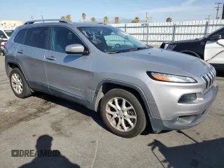 2017 Jeep Cherokee Latitude with VIN 1C4PJLCB2HW619654, listed as a Copart auction lot 52135795 with 161,299 mi miles and Clean Title. Bid and sale history available at carsss.com. Image 4.