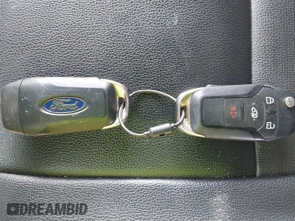 2022 Ford Transit Cargo z VIN 1FTBR3X8XNKA71066, wystawiony jako IAAI lot #41771120 z przebiegiem 87 702 mil mil oraz . Historia ofert i sprzedaży dostępna na DreamBid. Obrazek 10.
