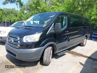 2017 Ford Transit XL z VIN 1FBZX2ZM3HKA20753, wystawiony jako IAAI lot #42340639 z przebiegiem 322 450 mil mil oraz . Historia ofert i sprzedaży dostępna na DreamBid. Obrazek 2.