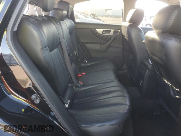 2014 Infiniti QX70 z VIN JN8CS1MU0EM450679, wystawiony jako Copart lot #49014645 z przebiegiem 212 186 mil mil oraz Szkoda całkowita • Salvage title. Historia ofert i sprzedaży dostępna na DreamBid. Obrazek 10.