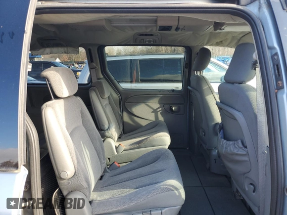 2006 Chrysler Town & Country LWB Touring with VIN 2A4GP54L06R647731, listed as a Copart auction lot 80041794 with 235,469 mi miles and Clean Title. Bid and sale history available at carsss.com. Image 11.