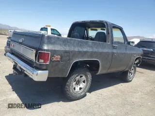 1983 GMC Jimmy z VIN 1G5EK18L4DF518255, wystawiony jako Copart lot #59883814 z przebiegiem 66 093 mil mil oraz Szkoda całkowita • Salvage title. Historia ofert i sprzedaży dostępna na DreamBid. Obrazek 3.