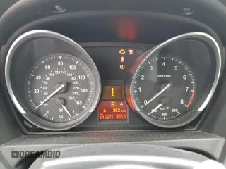 2016 BMW Z4 sDrive35i z VIN WBALM7C52G5B60024, wystawiony jako Copart lot #49235955 z przebiegiem 16 673 mil mil oraz Szkoda całkowita • Salvage title. Historia ofert i sprzedaży dostępna na DreamBid. Obrazek 9.