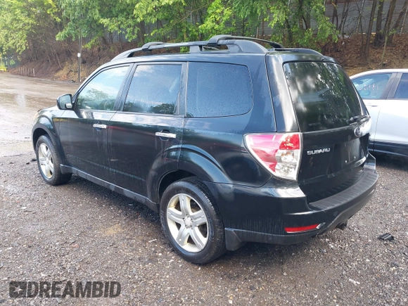2009 Subaru Forester X with VIN JF2SH63619H738409, listed as a IAAI auction lot 42428672 with 190,636 mi miles and . Bid and sale history available at DreamBid. Image 3.