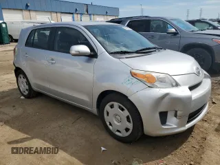 2011 Scion xD z VIN JTKKU4B41B1013933, wystawiony jako Copart lot #50499405 z przebiegiem 137 741 mil mil oraz Tytuł czysty. Historia ofert i sprzedaży dostępna na DreamBid. Obrazek 4.