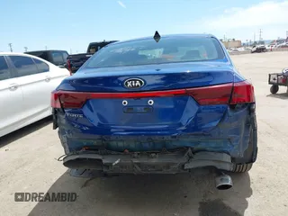 2019 Kia Forte LXS with VIN 3KPF24AD0KE117228, listed as a IAAI auction lot 42014637 with 88,681 mi miles and . Bid and sale history available at carsss.com. Image 17.